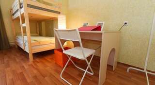 Гостиница B&B Хостел Центр Красноярск Кровать в общем 8-местном номере для женщин-2